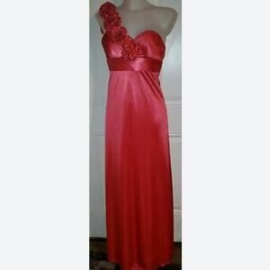 MORGAN & CO. Coral Rosette One-Shoulder Prom / Party Dress Size 3/4